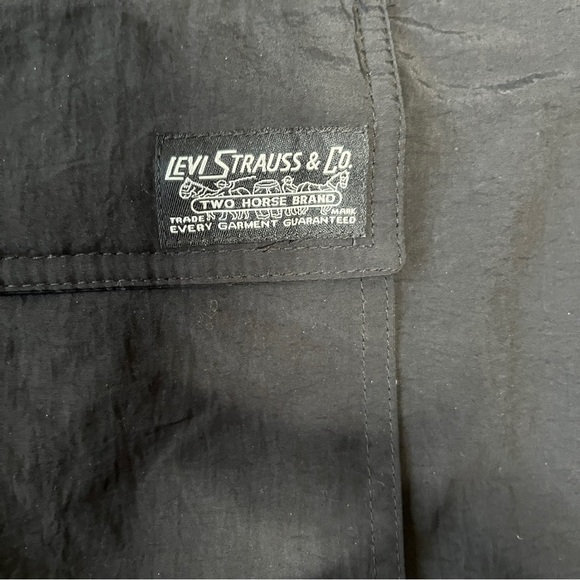 Levi’s Hooded Windbreaker XL NWOT | Lightweight Taslan Nylon - Picture 9 of 16